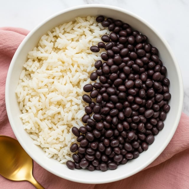 Quick and Easy Seasoned Vegan Black Beans Recipe