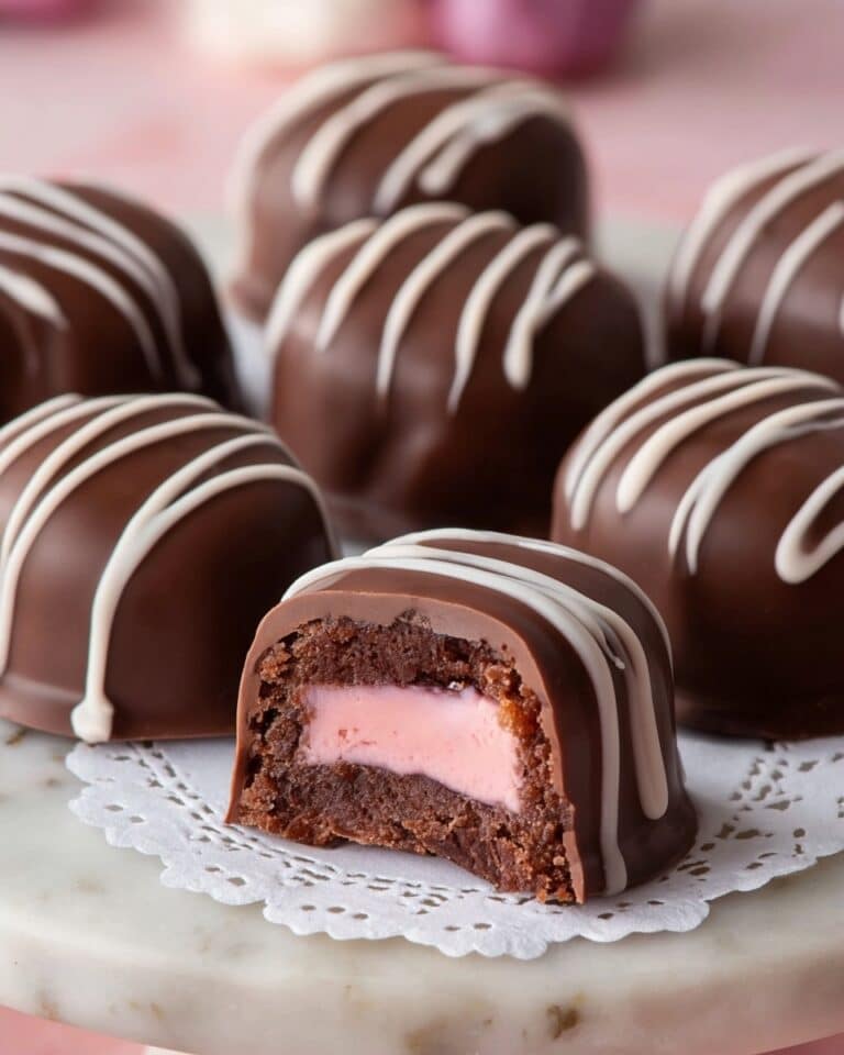 Strawberry Cream Chocolate Squares Recipe